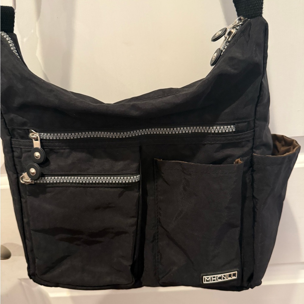 Black Crossbody Bag with Multiple Pockets